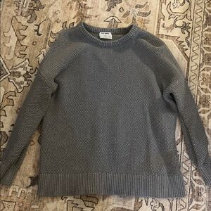 Old Navy Women's Gray Crew Neck Sweater